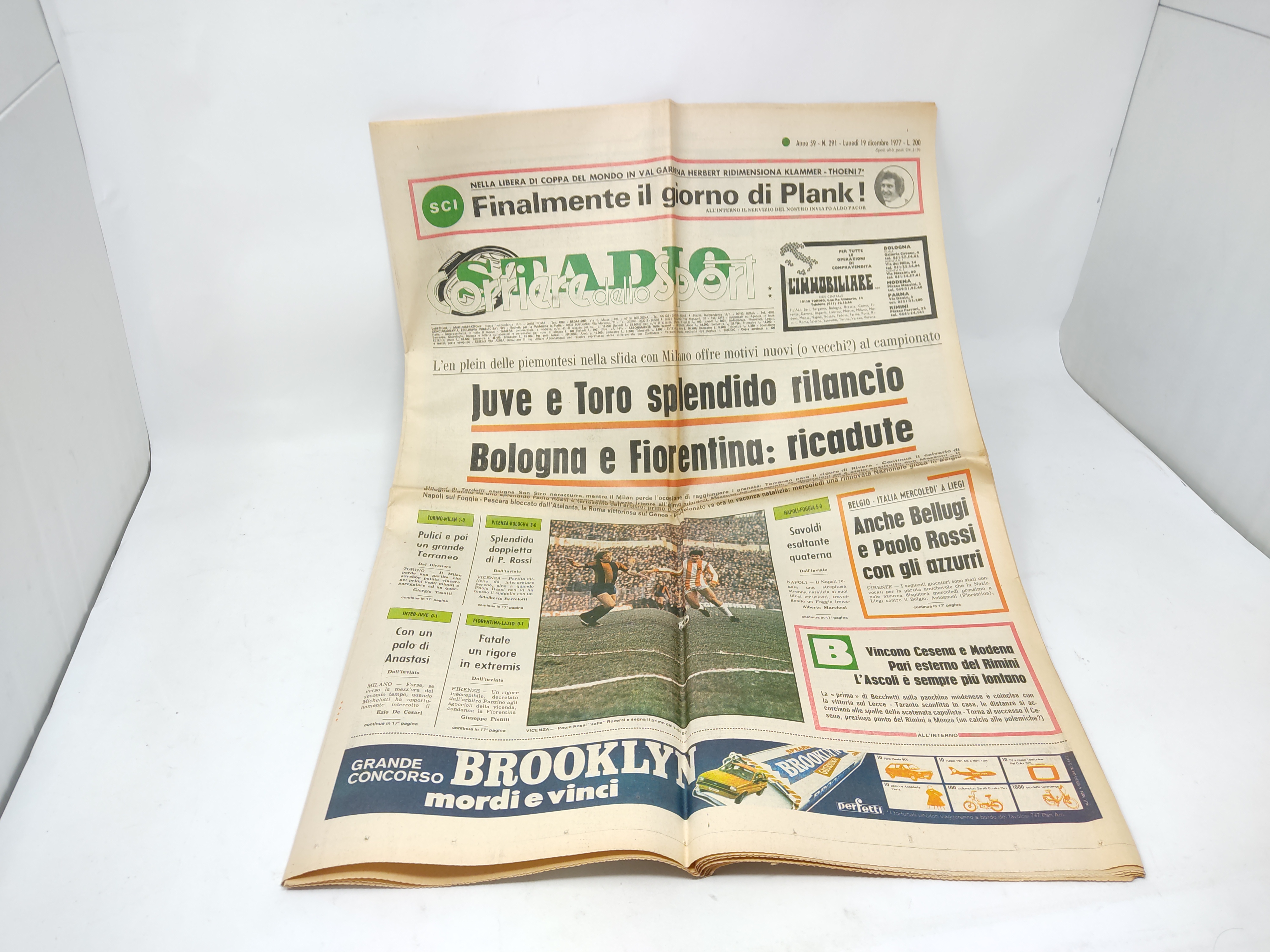 Foto 2 di 23