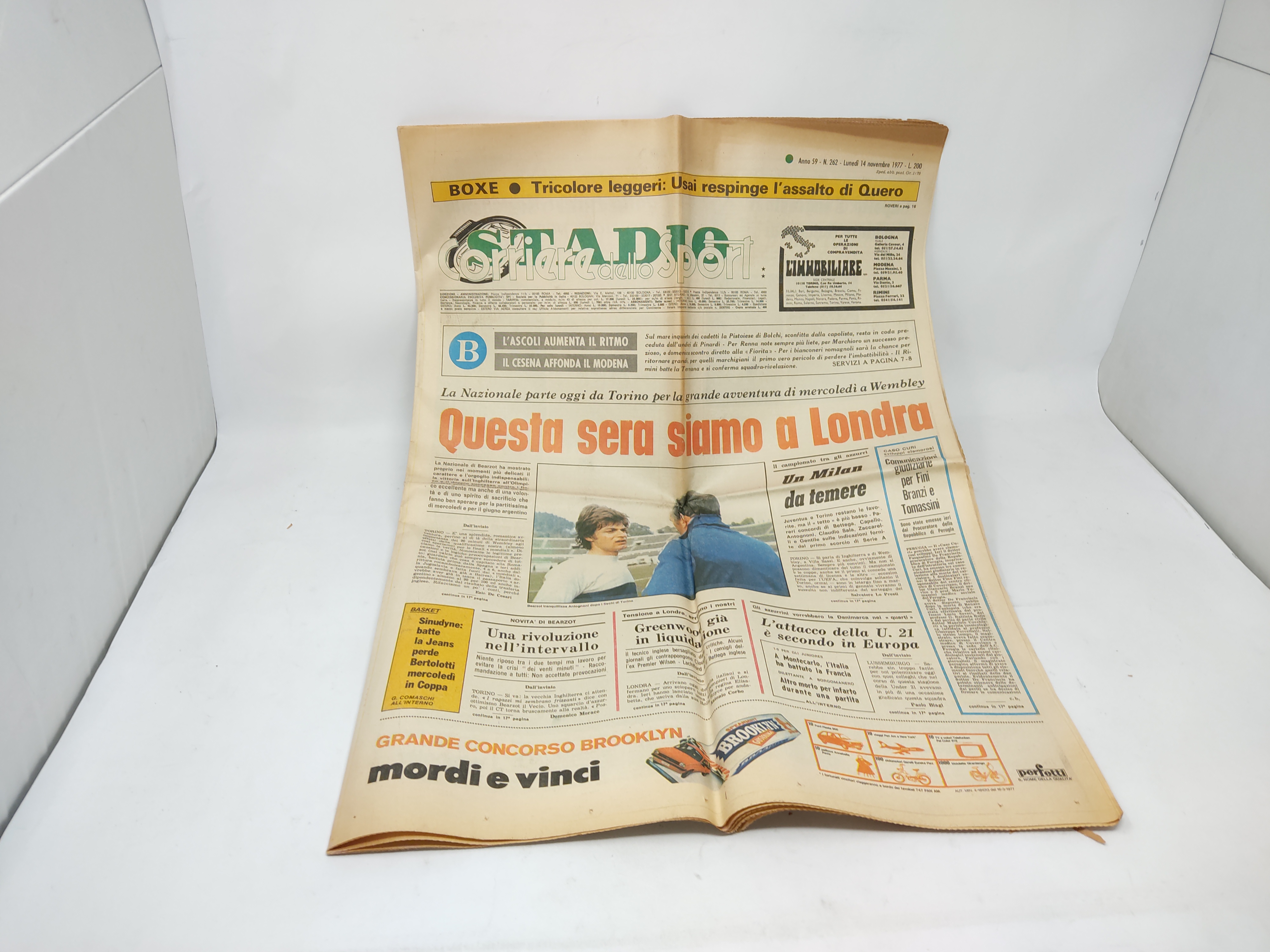 Foto 10 di 23