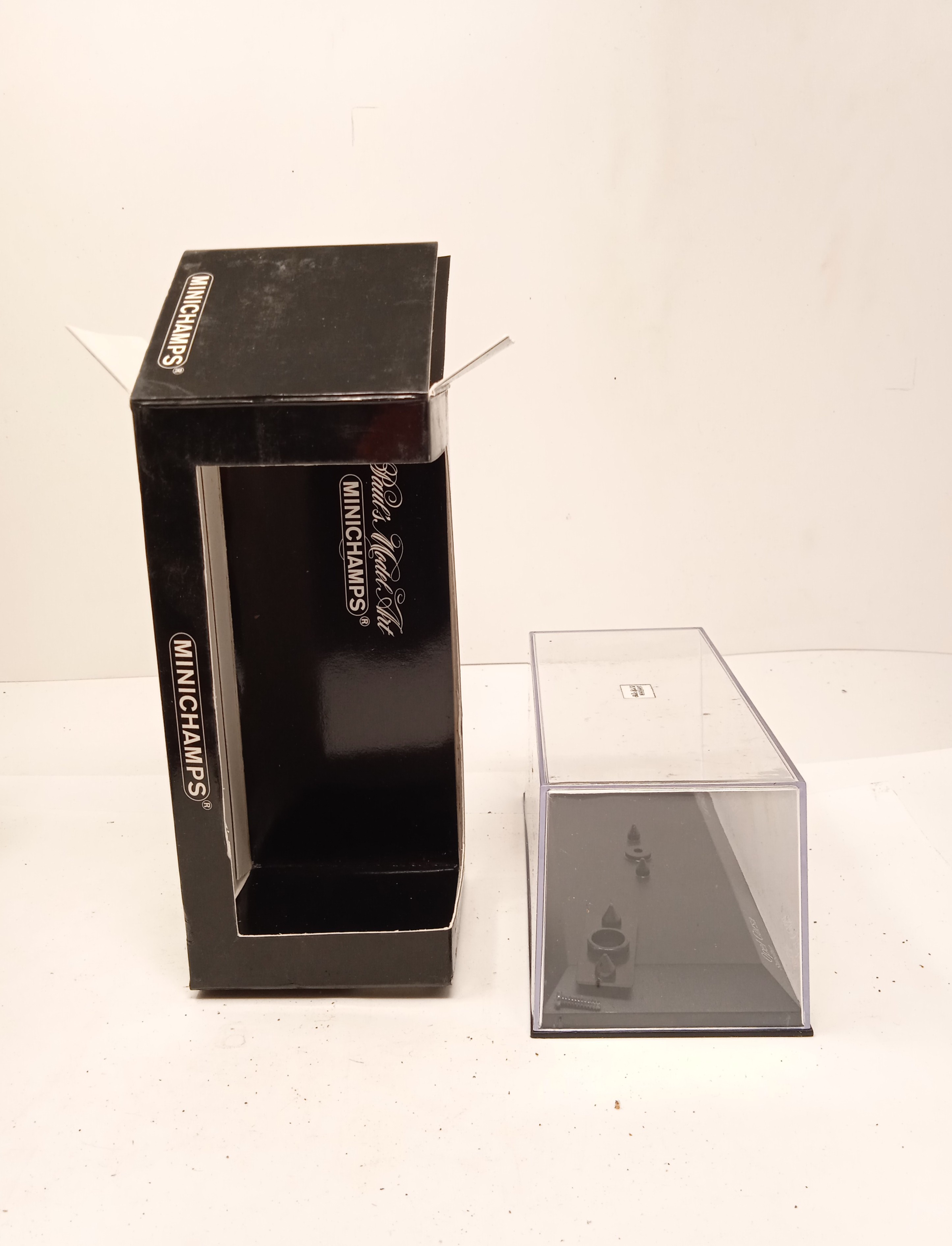 Empty Box 1:43 Scatola Vuota Originale a Scelta Vari Modelli Marca Minichamps - Foto 363 di 501