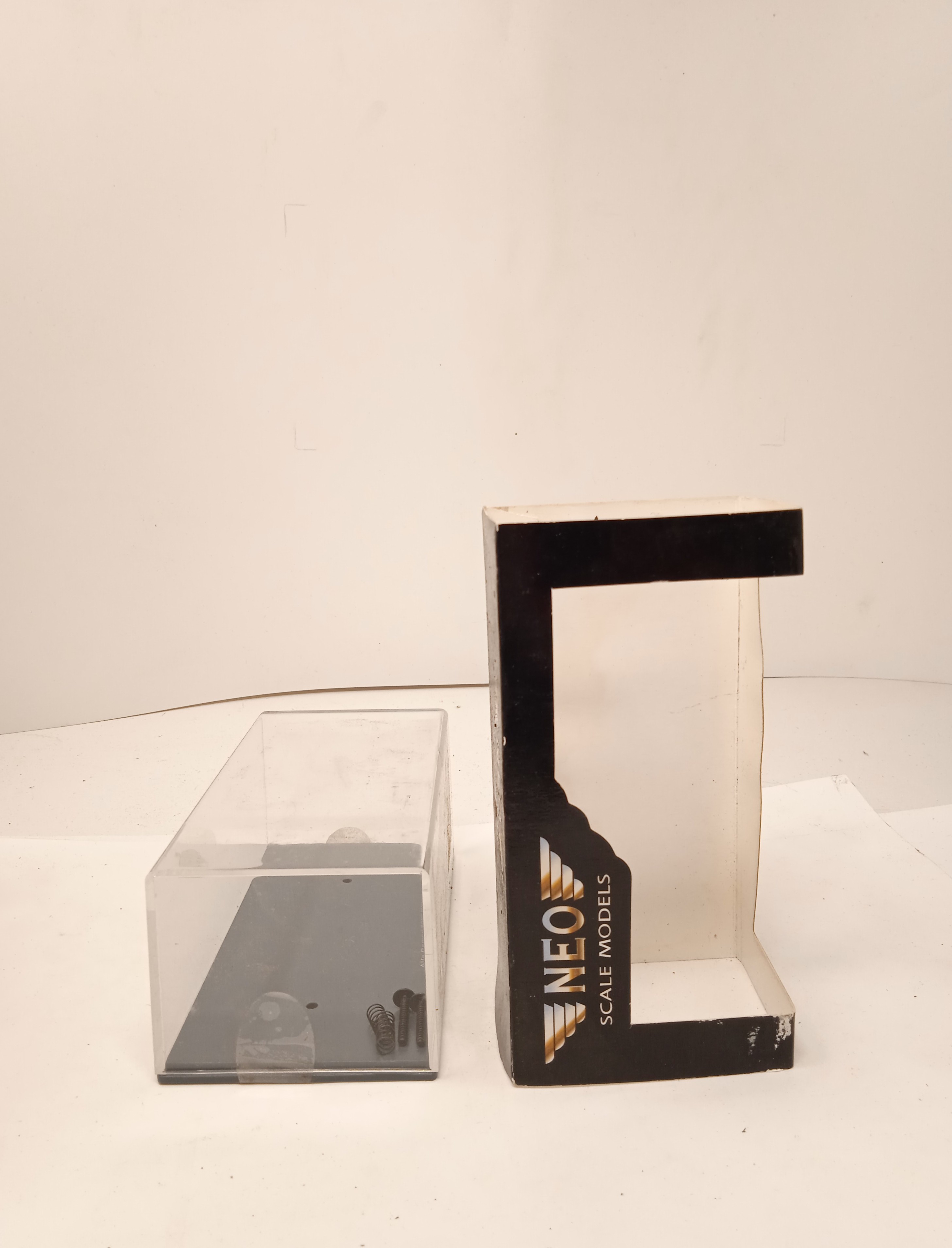 Empty Box 1:43 Scatola Vuota Originale a Scelta Vari Modelli Marca Neo - Imagen 15 de 289