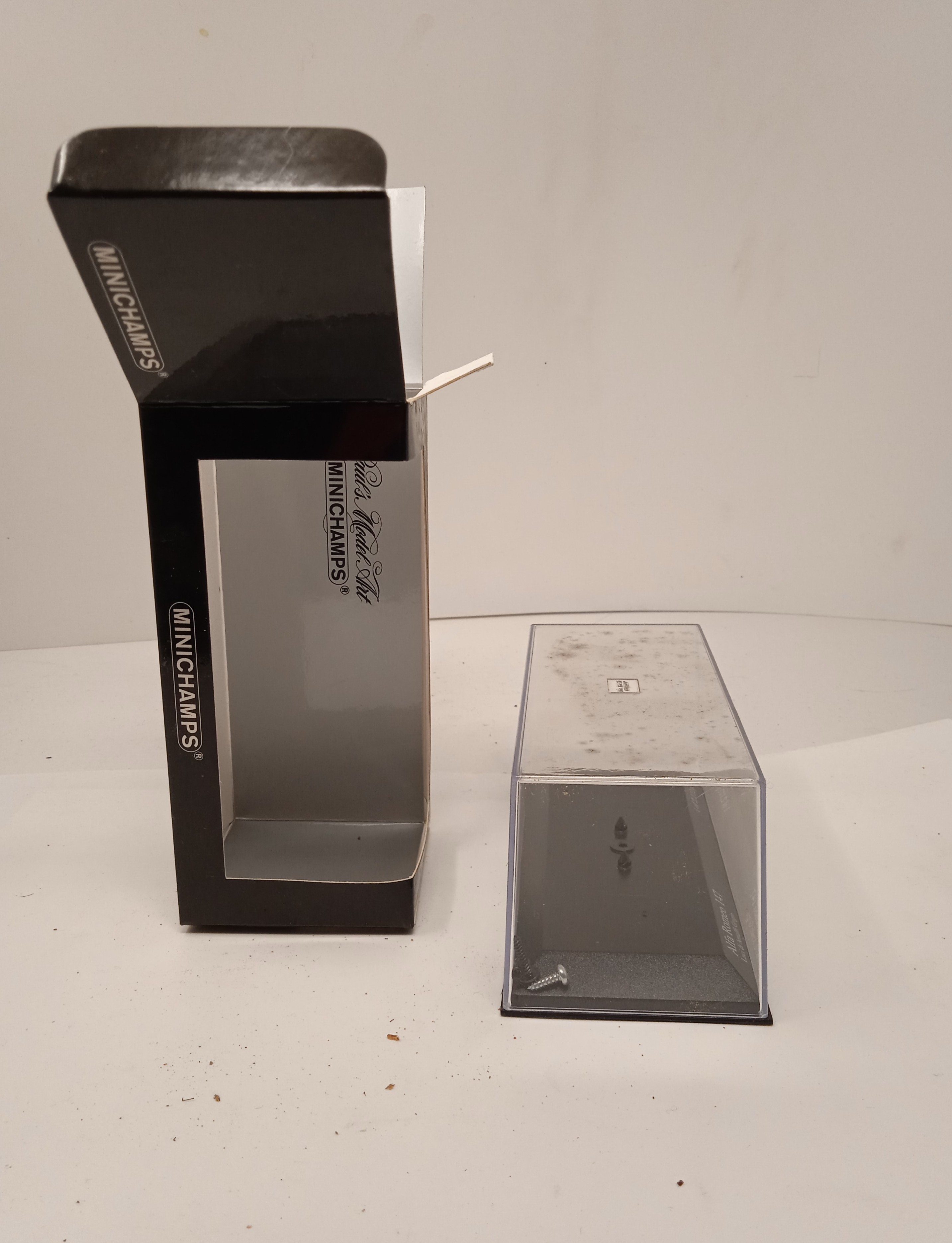 Empty Box 1:43 Scatola Vuota Originale a Scelta Vari Modelli Marca Minichamps - Foto 13 di 501