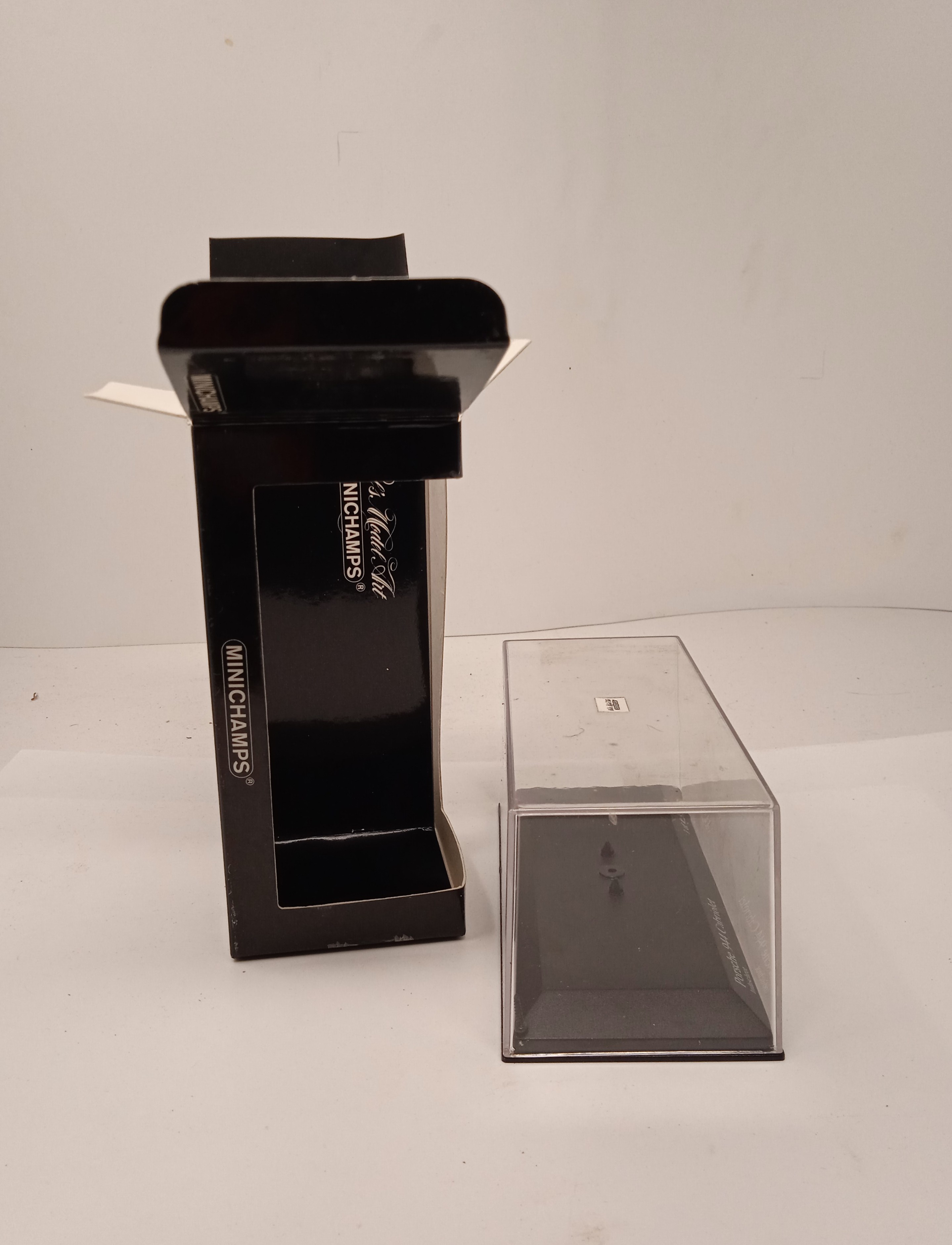 Empty Box 1:43 Scatola Vuota Originale a Scelta Vari Modelli Marca Minichamps - Foto 390 di 501