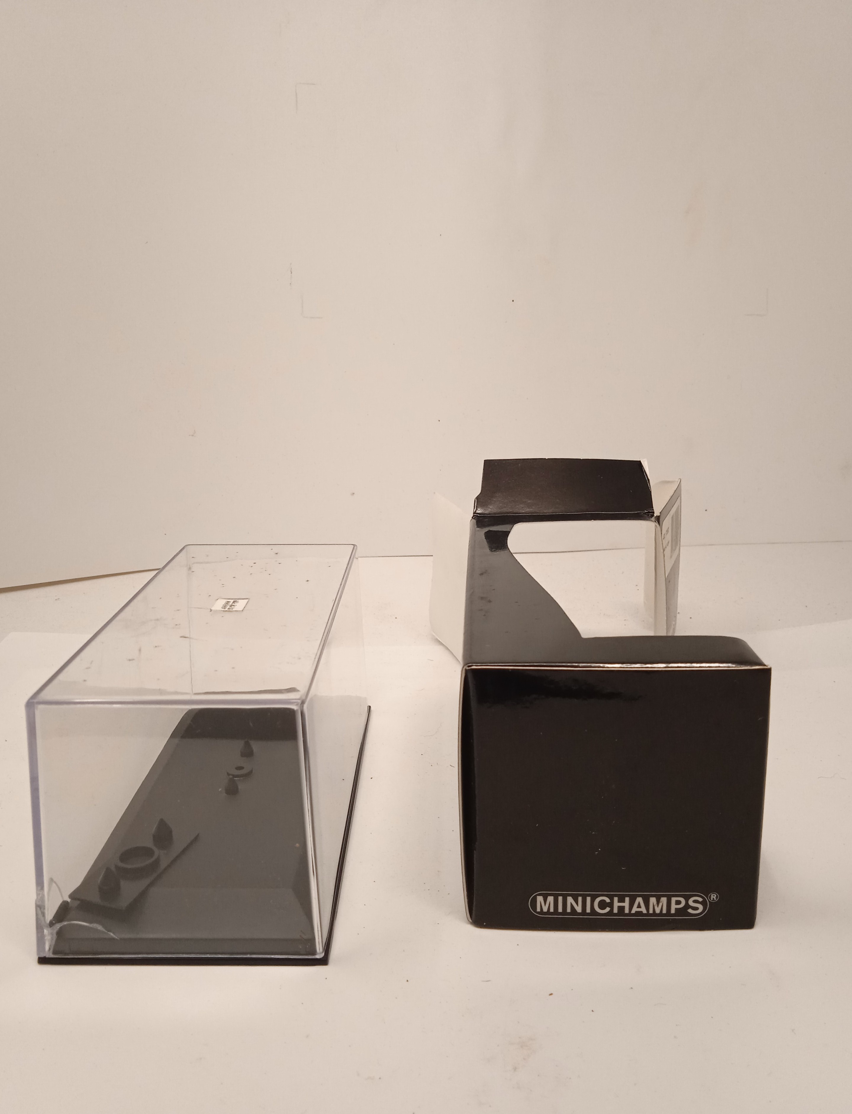Empty Box 1:43 Scatola Vuota Originale a Scelta Vari Modelli Marca Minichamps - Foto 427 di 501