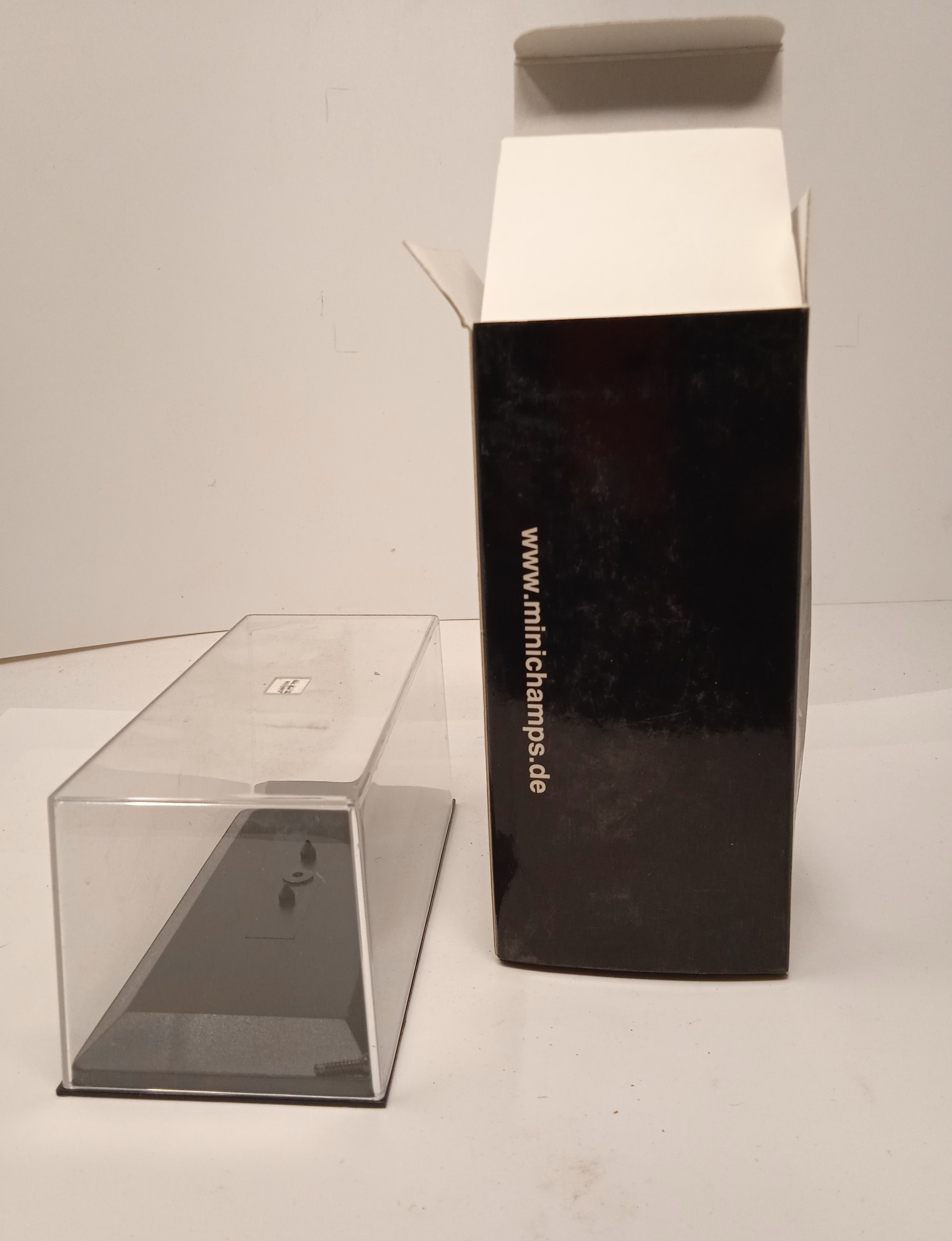 Empty Box 1:43 Scatola Vuota Originale a Scelta Vari Modelli Marca Minichamps - Foto 230 di 501