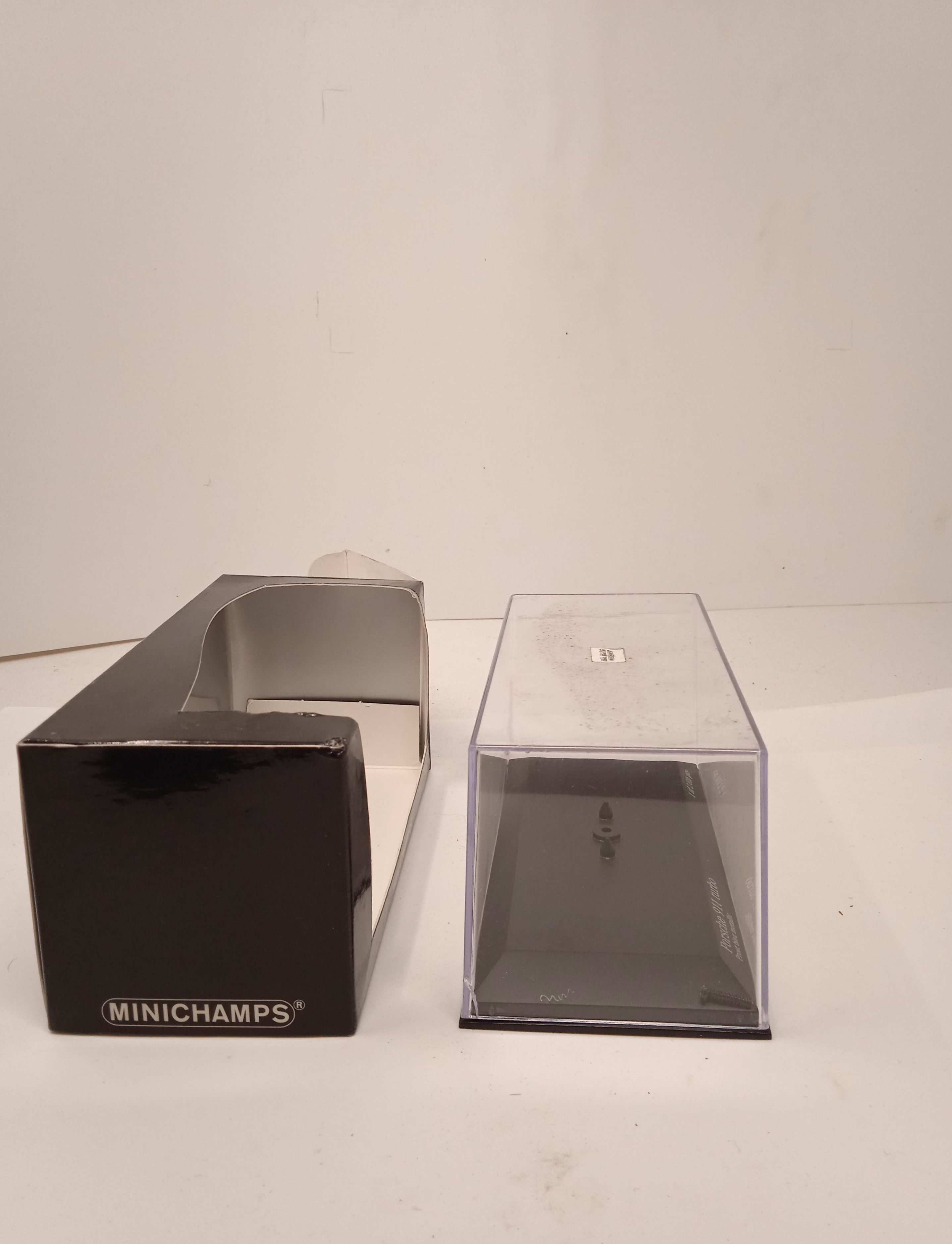 Empty Box 1:43 Scatola Vuota Originale a Scelta Vari Modelli Marca Minichamps - Foto 399 di 501