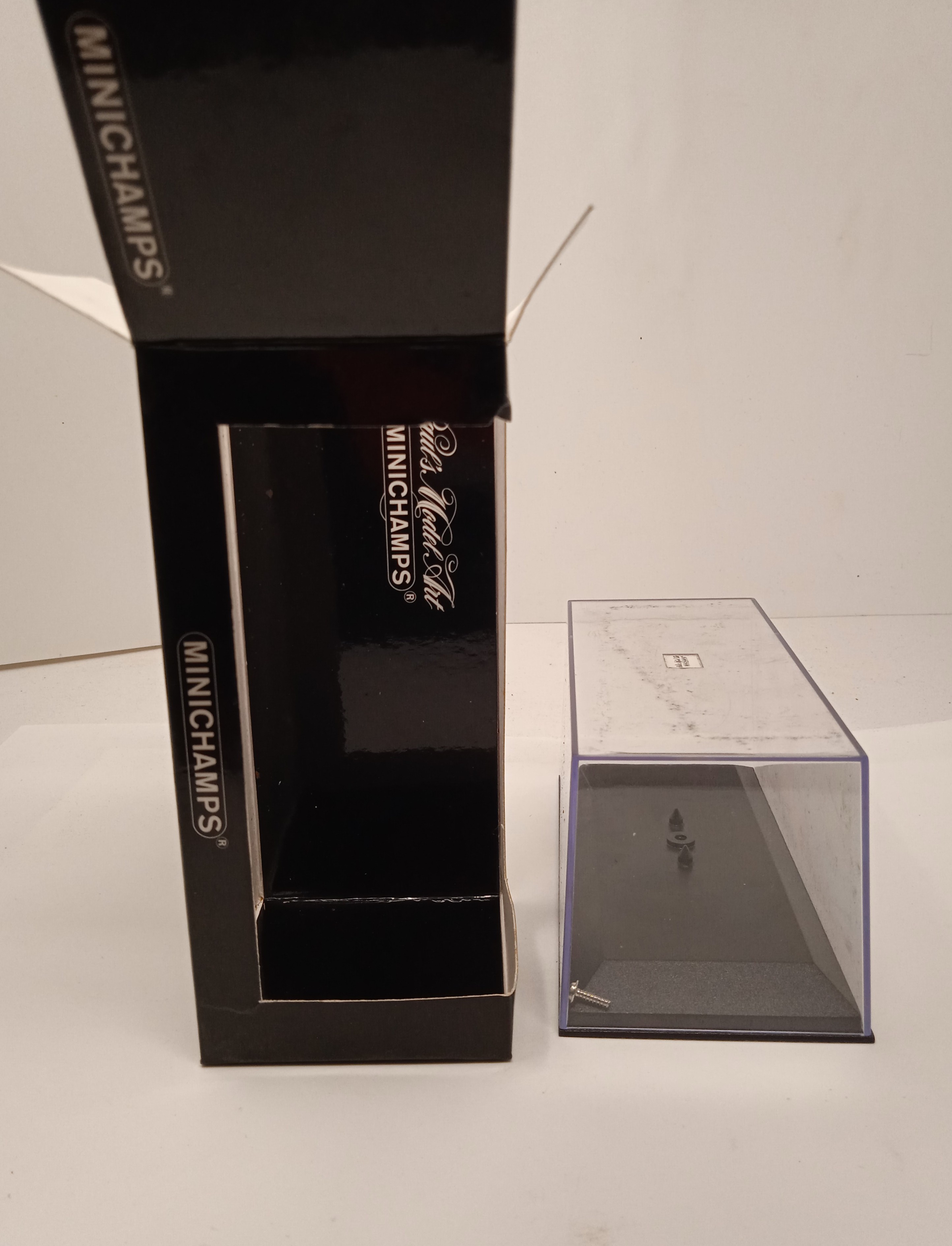 Empty Box 1:43 Scatola Vuota Originale a Scelta Vari Modelli Marca Minichamps - Foto 65 di 501