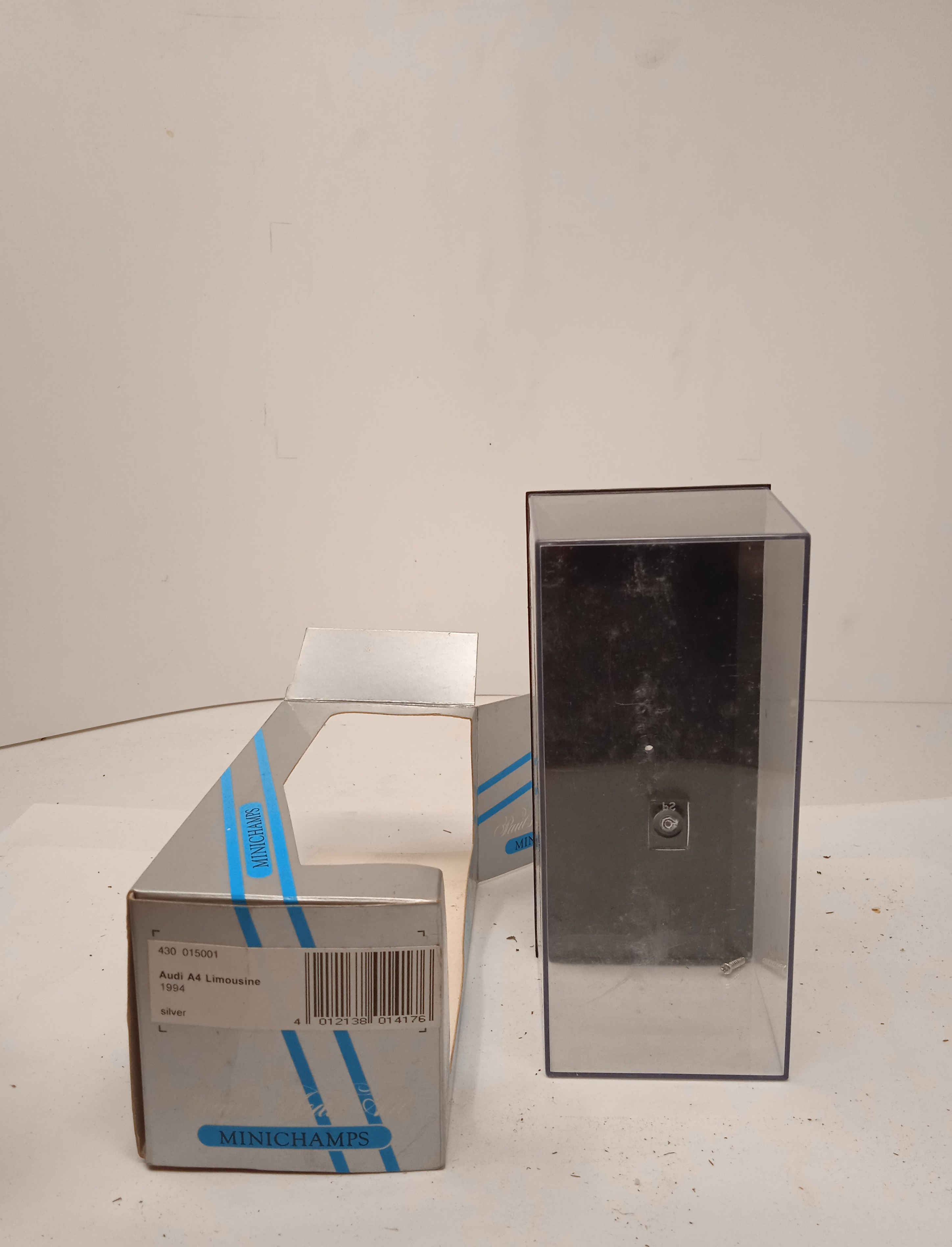 Empty Box 1:43 Scatola Vuota Originale a Scelta Vari Modelli Marca Minichamps - Foto 70 di 501