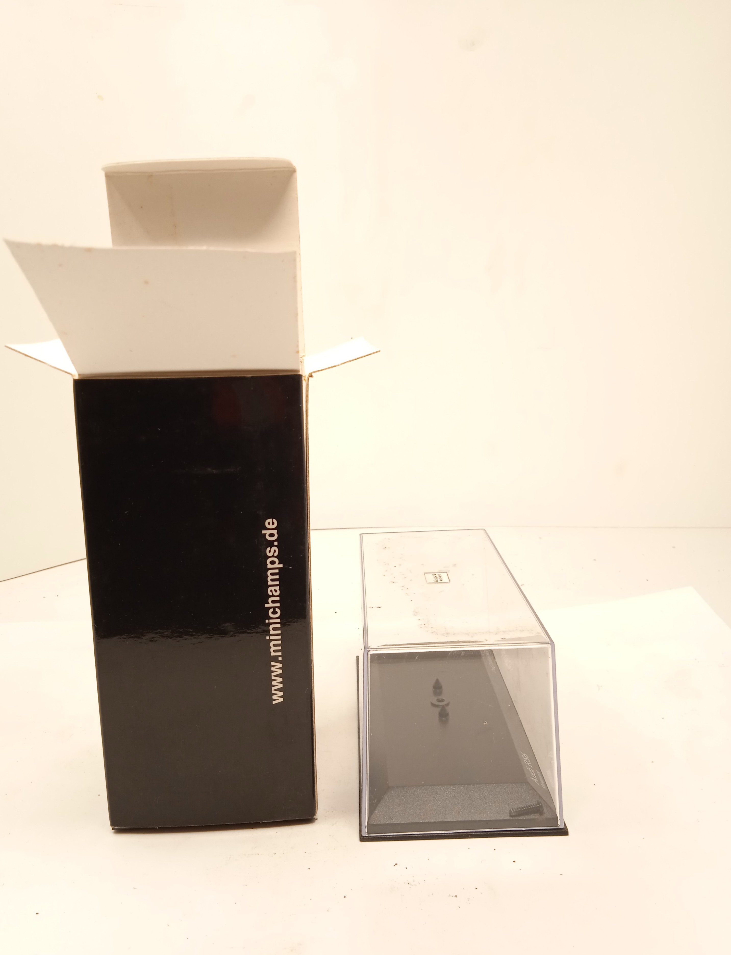 Empty Box 1:43 Scatola Vuota Originale a Scelta Vari Modelli Marca Minichamps - Foto 82 di 501