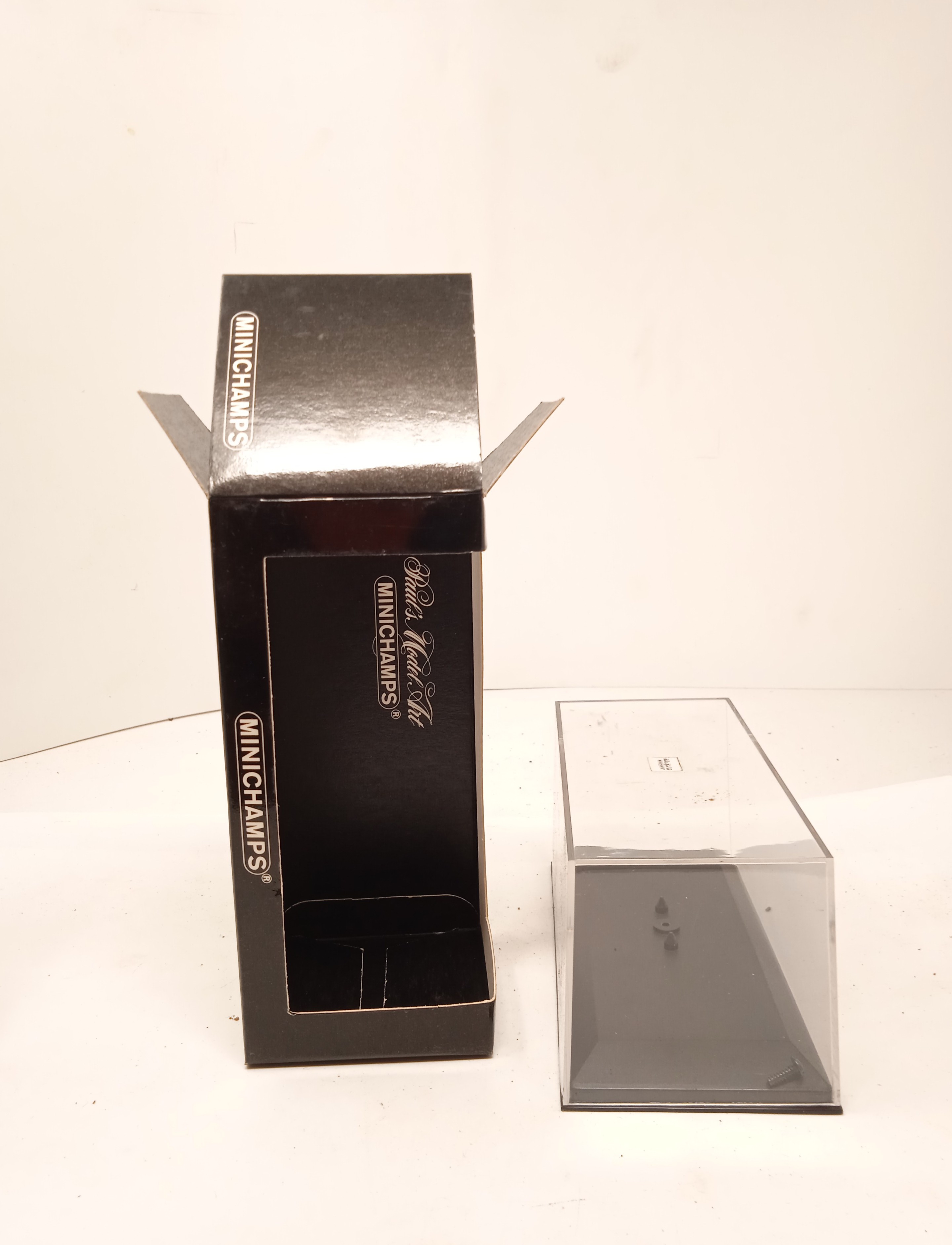 Empty Box 1:43 Scatola Vuota Originale a Scelta Vari Modelli Marca Minichamps - Foto 433 di 501