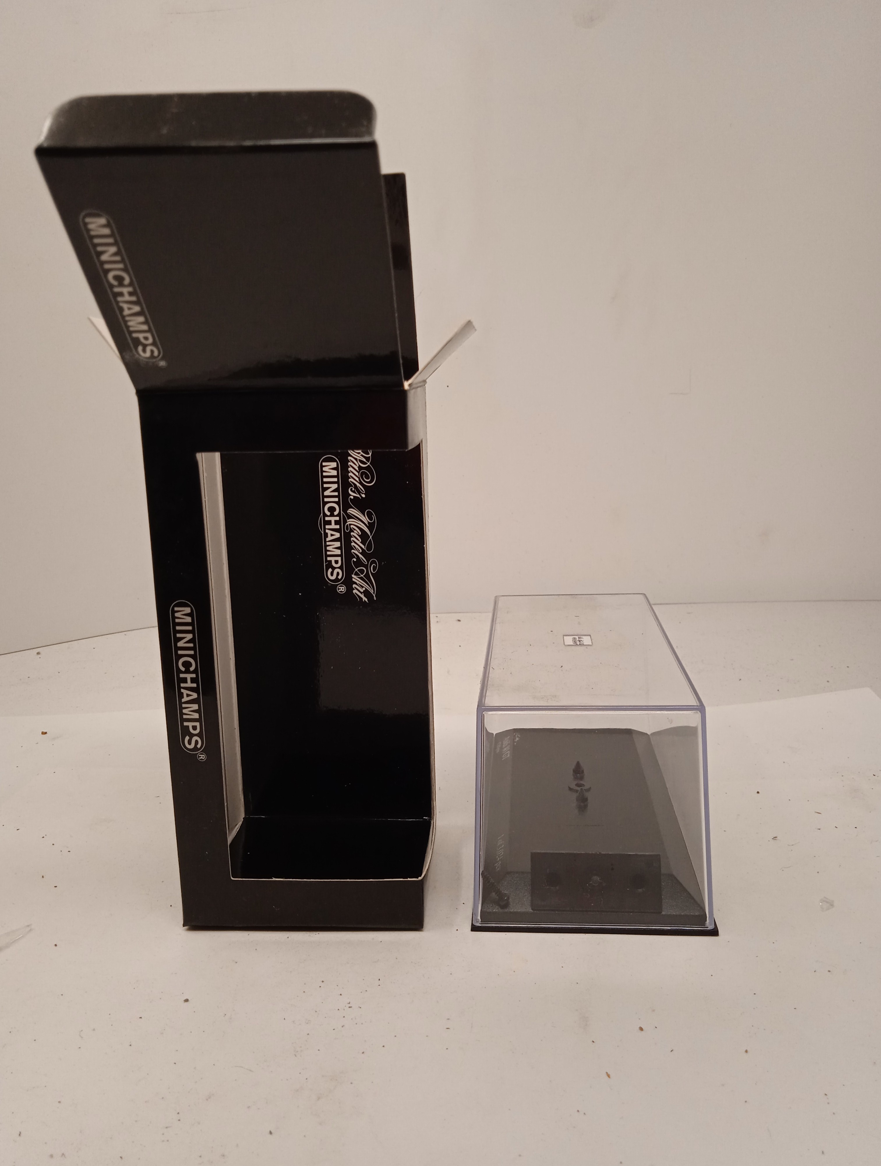 Empty Box 1:43 Scatola Vuota Originale a Scelta Vari Modelli Marca Minichamps - Foto 39 di 501