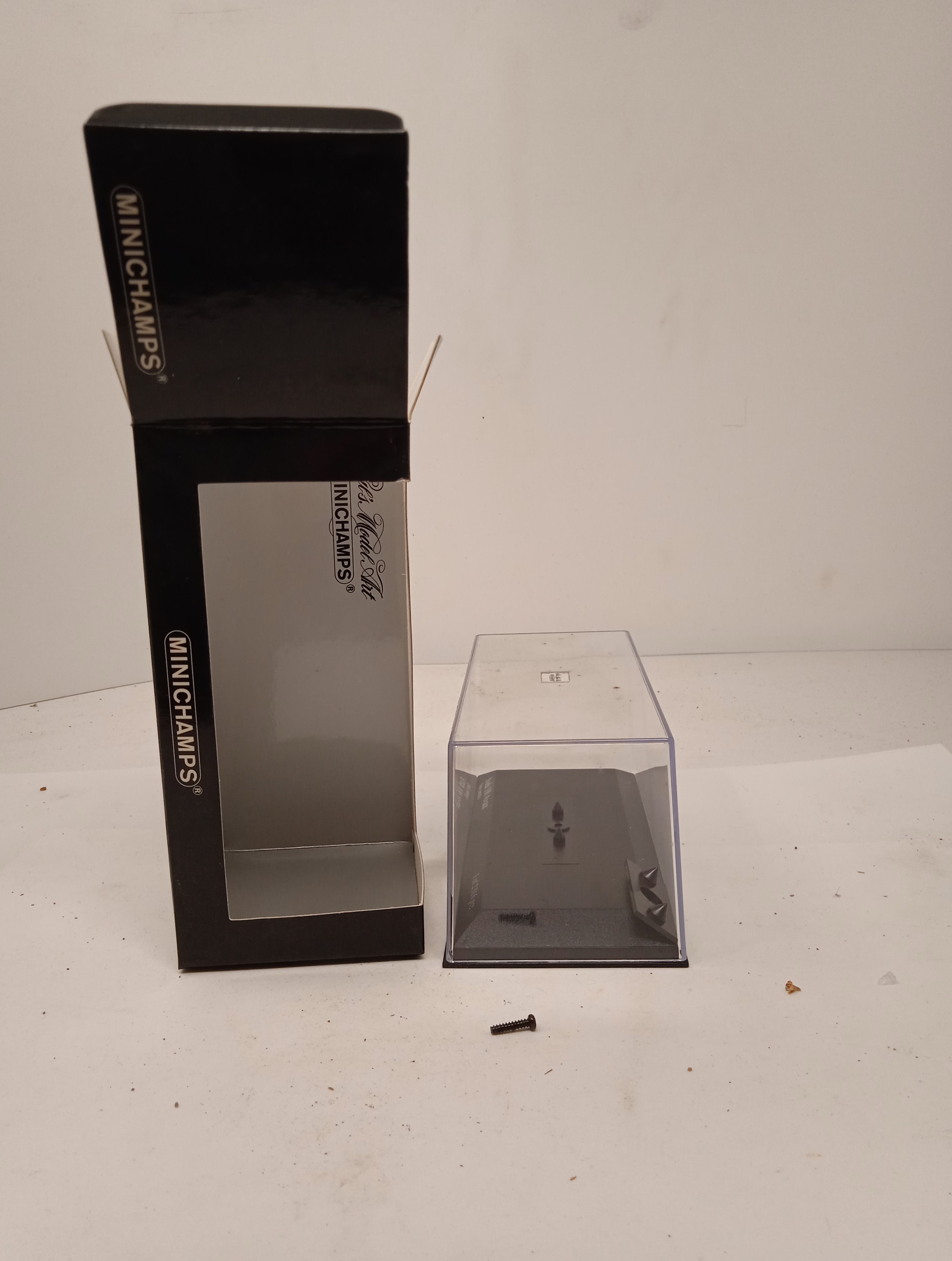Empty Box 1:43 Scatola Vuota Originale a Scelta Vari Modelli Marca Minichamps - Foto 41 di 501
