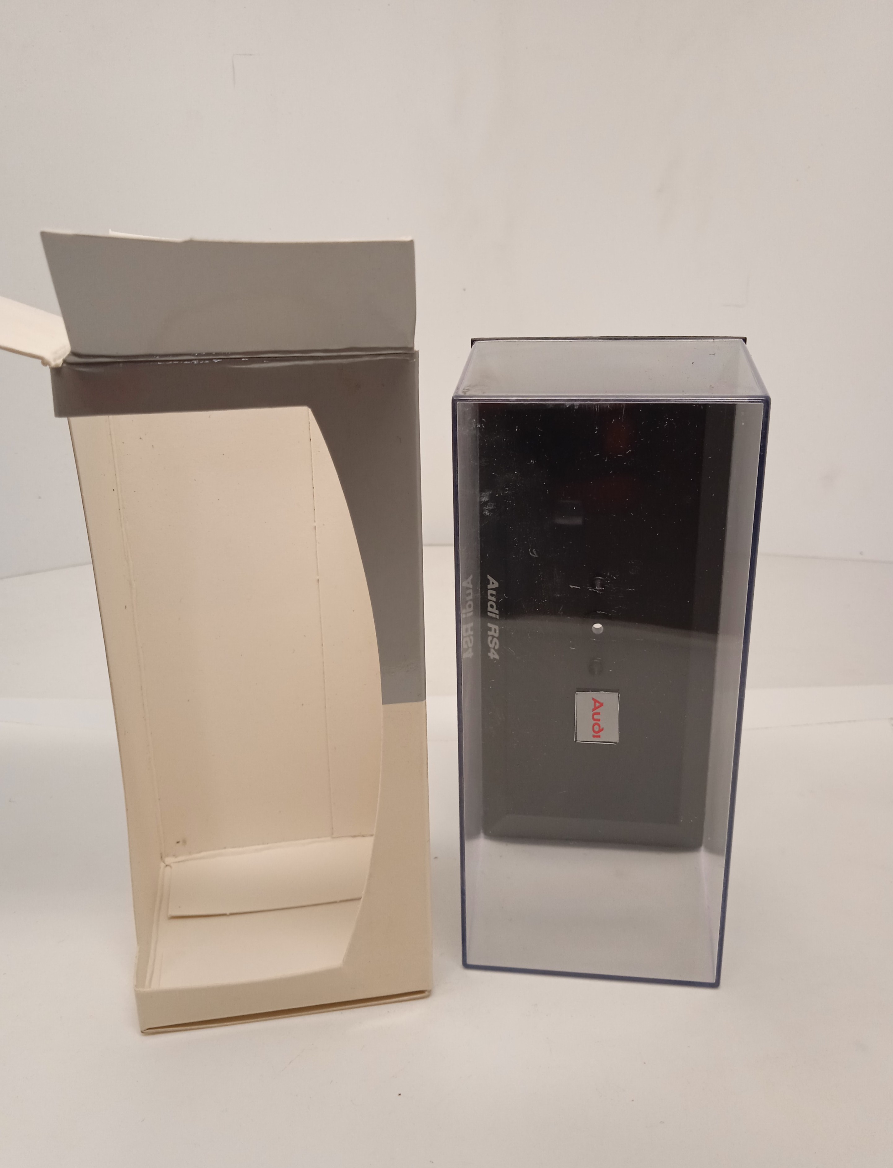 Empty Box 1:43 Scatola Vuota Originale a Scelta Vari Modelli Marca Minichamps - Foto 48 di 501