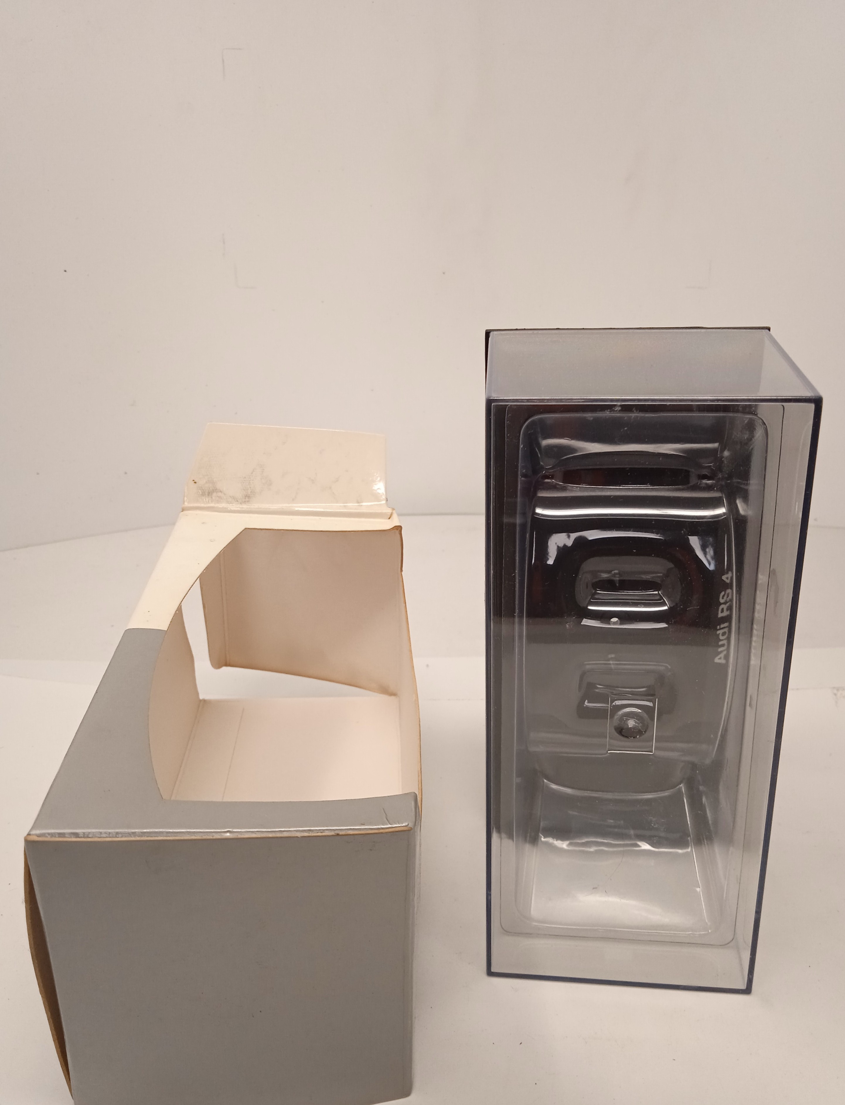Empty Box 1:43 Scatola Vuota Originale a Scelta Vari Modelli Marca Minichamps - Foto 45 di 501