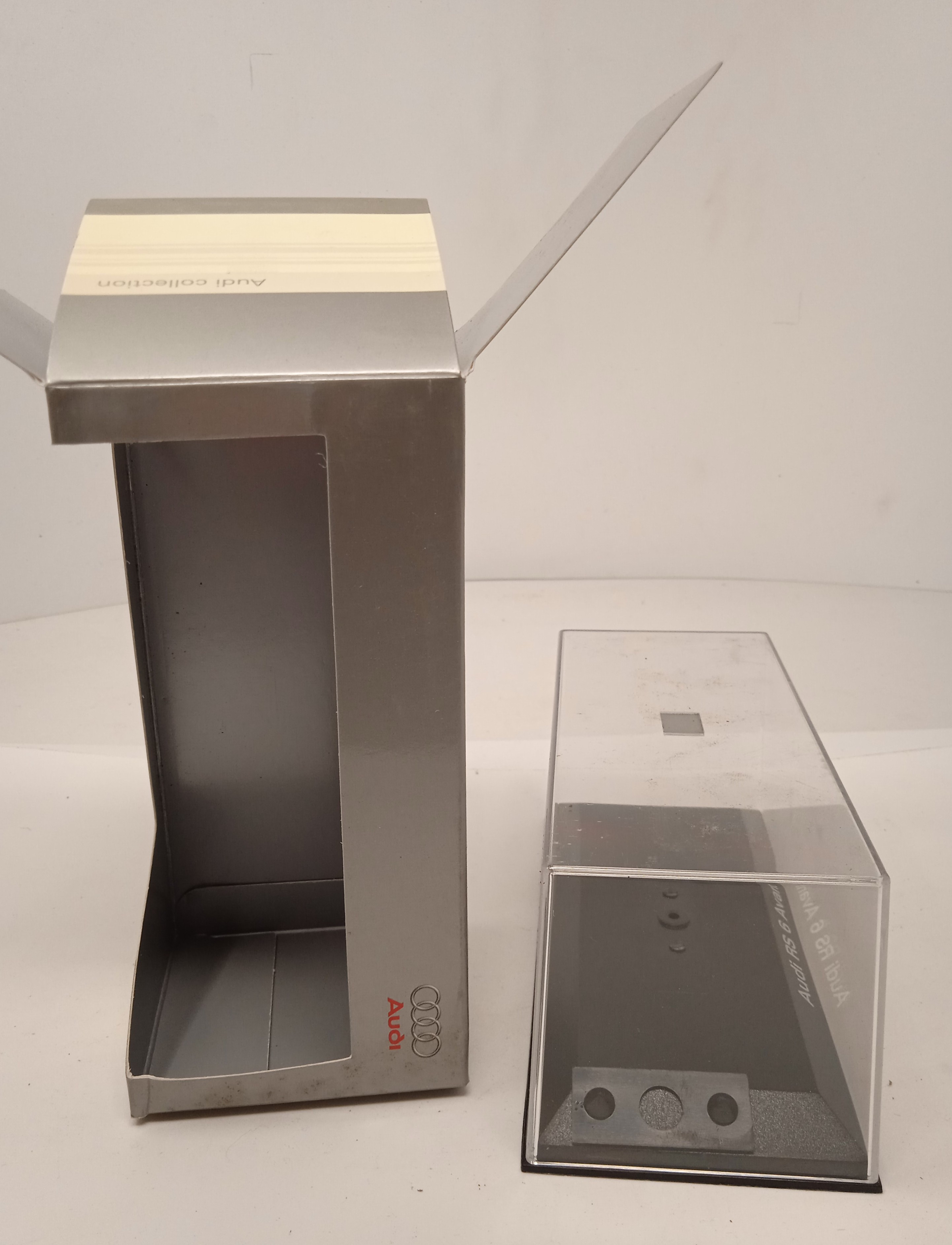 Empty Box 1:43 Scatola Vuota Originale a Scelta Vari Modelli Marca Minichamps - Foto 46 di 501
